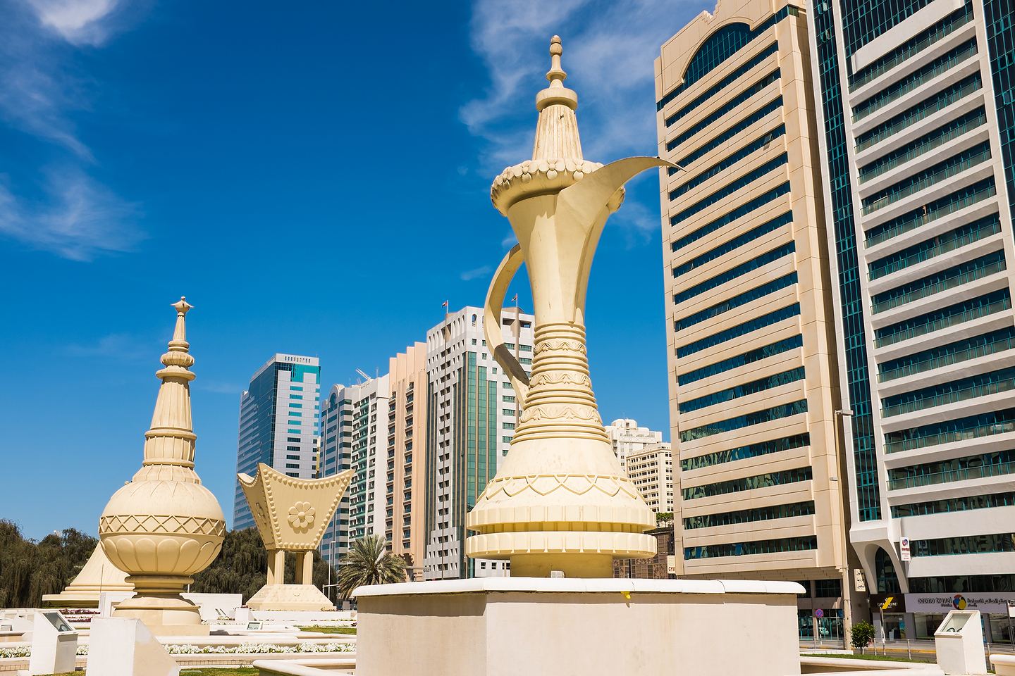 Etihad Square, Abu Dhabi (Emiraty Arabskie)